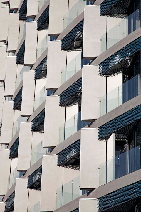 Adamant Leon I Exteriores