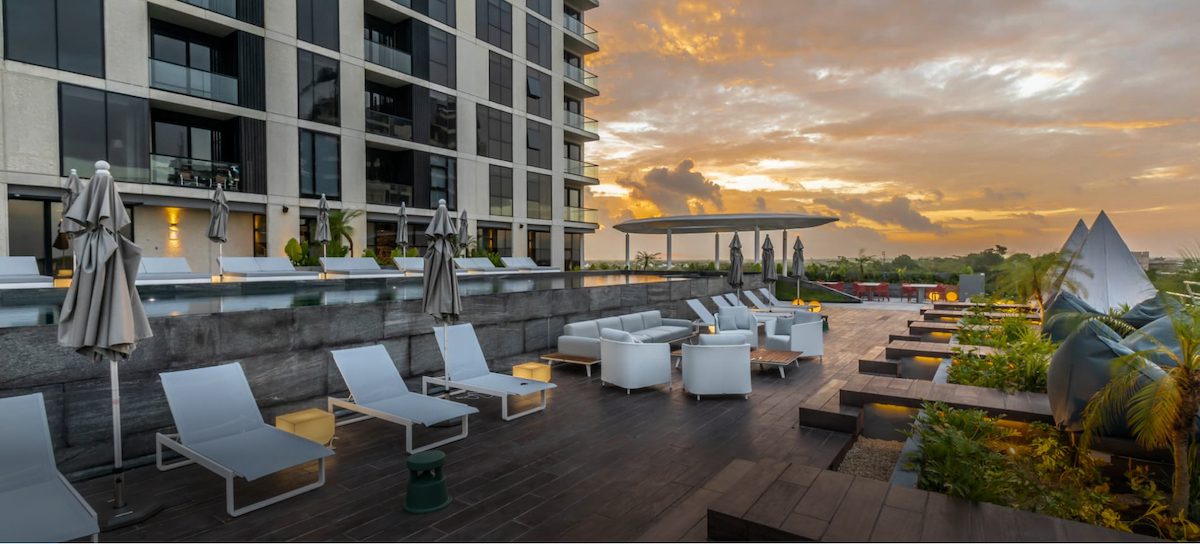 Adamant Mérida amenidades sundeck