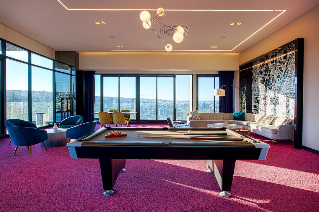 Adamant Tijuana Hipódromo Interiores