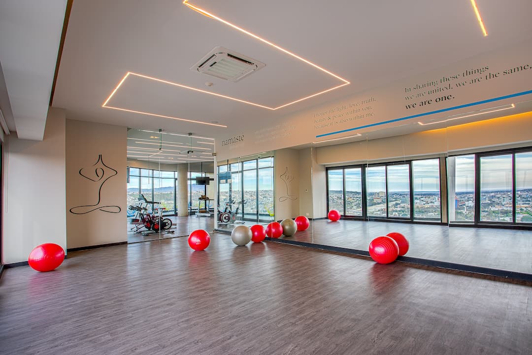 Adamant Tijuana Hipódromo Interiores