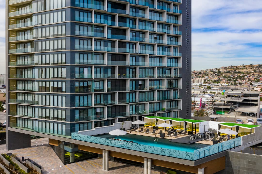 Adamant Tijuana Hipódromo Exteriores